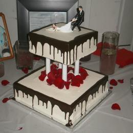 https://keyscafe.com/wp-content/uploads/2021/05/03-wedding-cakes.jpg