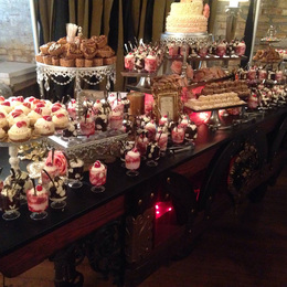 https://keyscafe.com/wp-content/uploads/2021/05/07-wedding-cakes.jpg